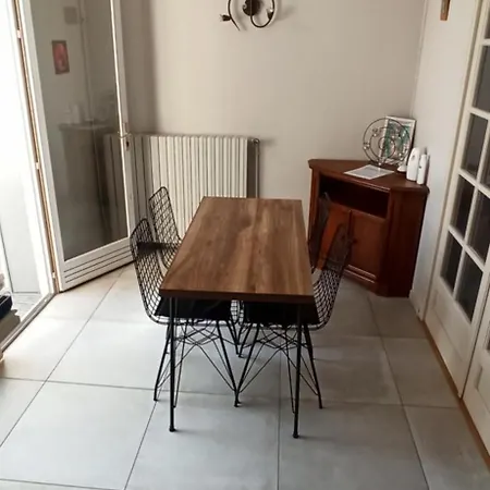 Дом отдыха Le Paradis Face Au Marche *