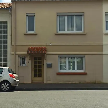 Holiday home Le Paradis Face Au Marche La Rochelle (Charente-Maritime)