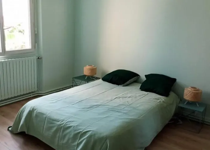 Le Paradis Face Au Marche La Rochelle (Charente-Maritime)